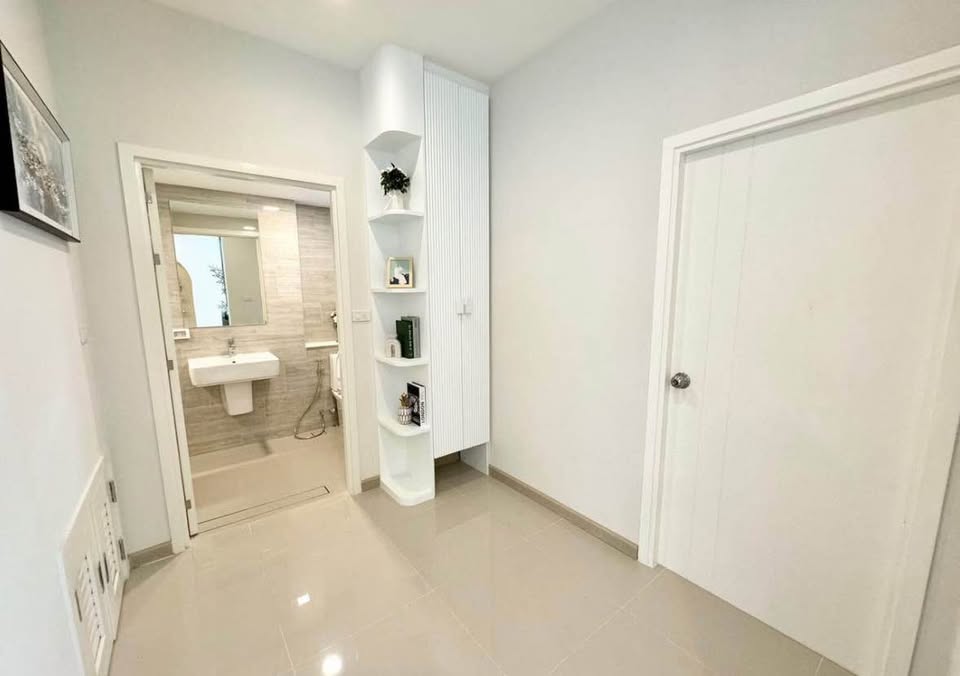 Brand New 3 Bedroom Home- Pattaya