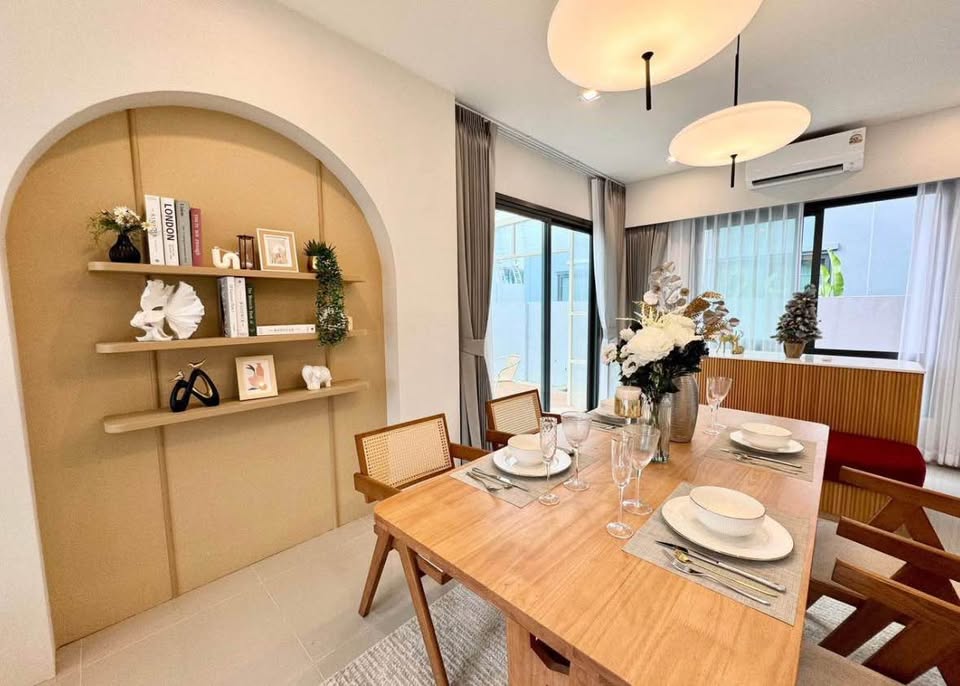 Brand New 3 Bedroom Home- Pattaya