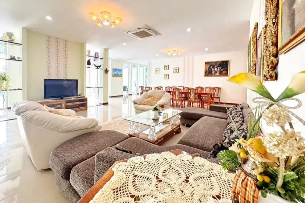 Beautiful Mansion Property For Rent