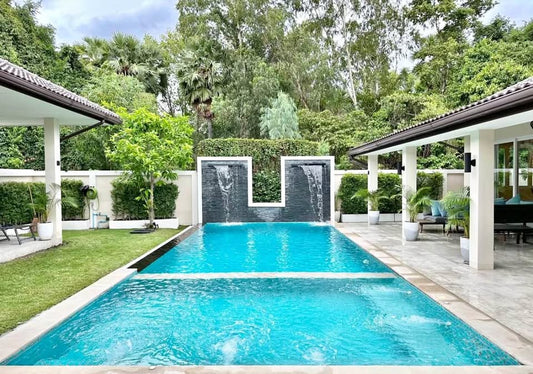 Exclusive Luxury 6 Bedroom Pool Home