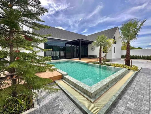 6 Bedroom Pool Villa With Guest House